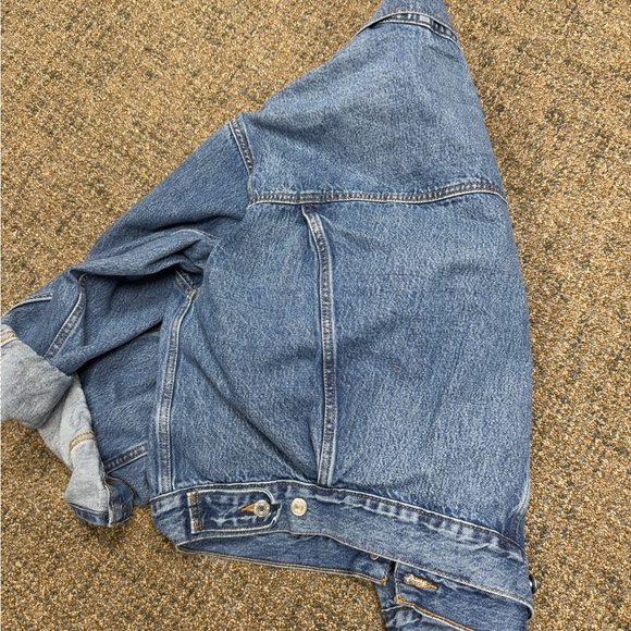 Levi's Women's 90s Trucker Jacket - Picture 5 of 5